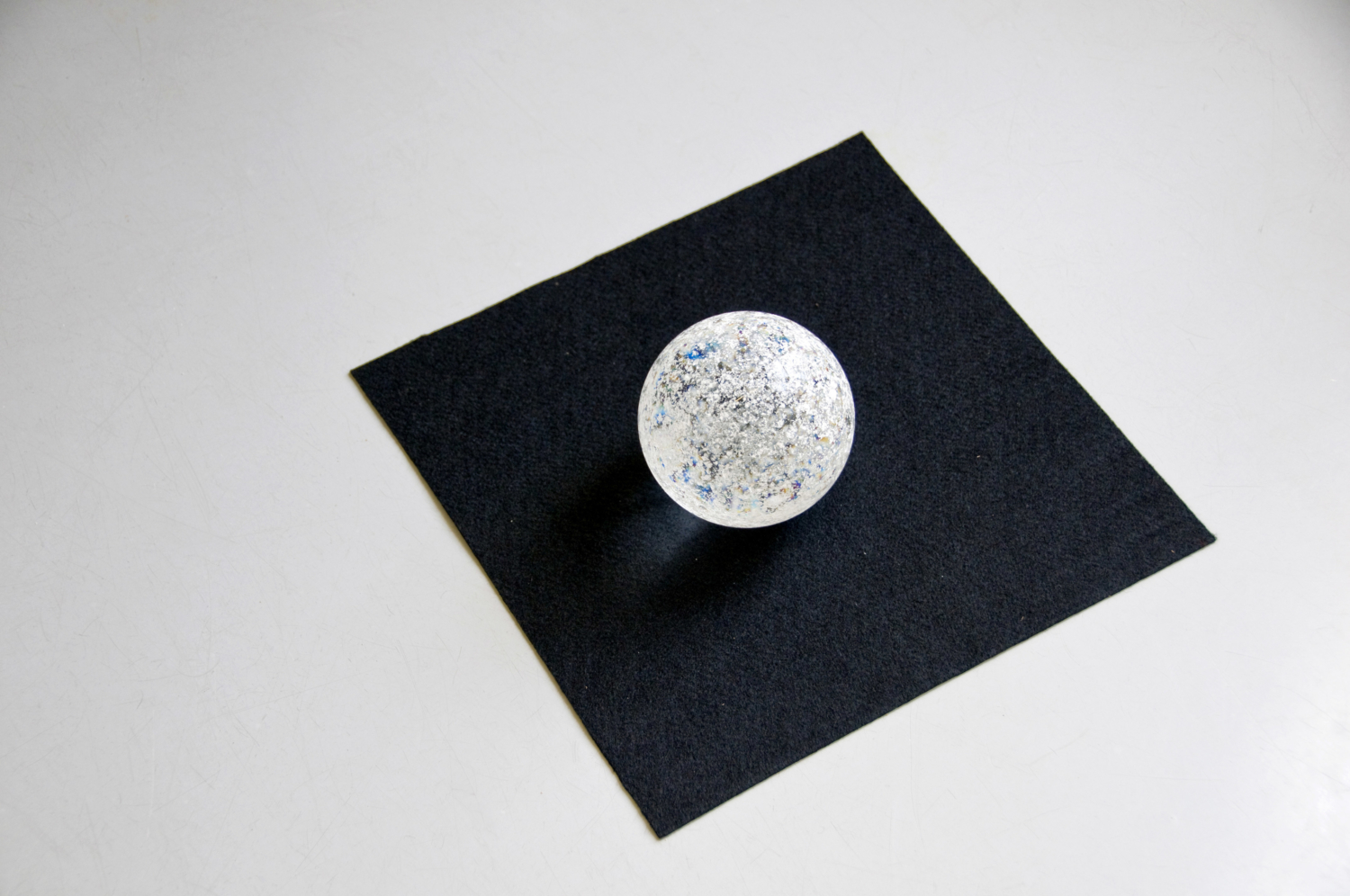 Œuvre présentée dans l'exposition Nina Beier et Marie Lund . The Object Lessons