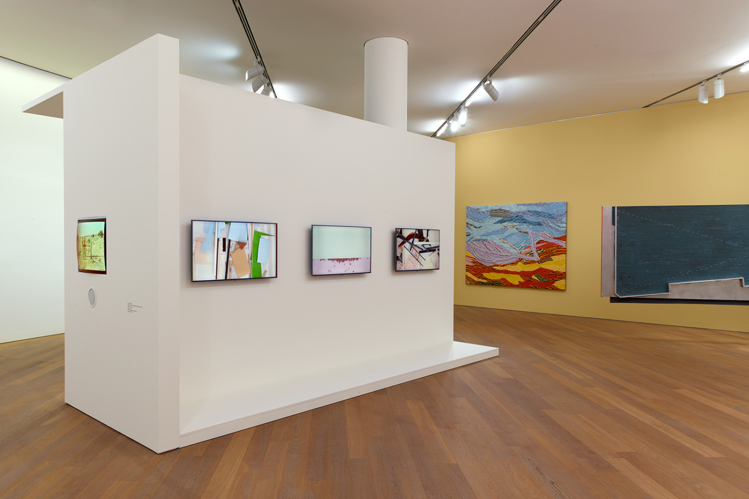 Vue de l'exposition "Les 25 ans de la Collection Mudam", Mudam Luxembourg, 21.11.2020 – 03.04.2022